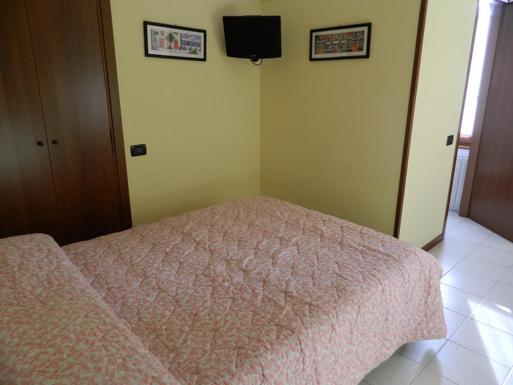 Albergo Michieletto Valmorea Szoba fotó