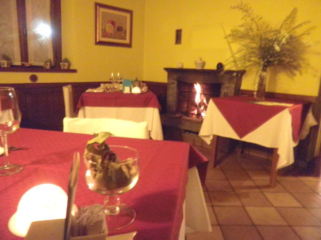 Albergo Michieletto Valmorea Kültér fotó