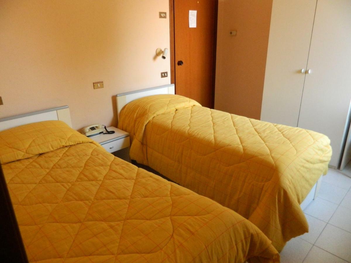 Albergo Michieletto Valmorea Kültér fotó